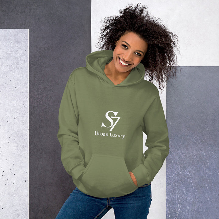 Unisex military green hoodie with S7 logo – model standing