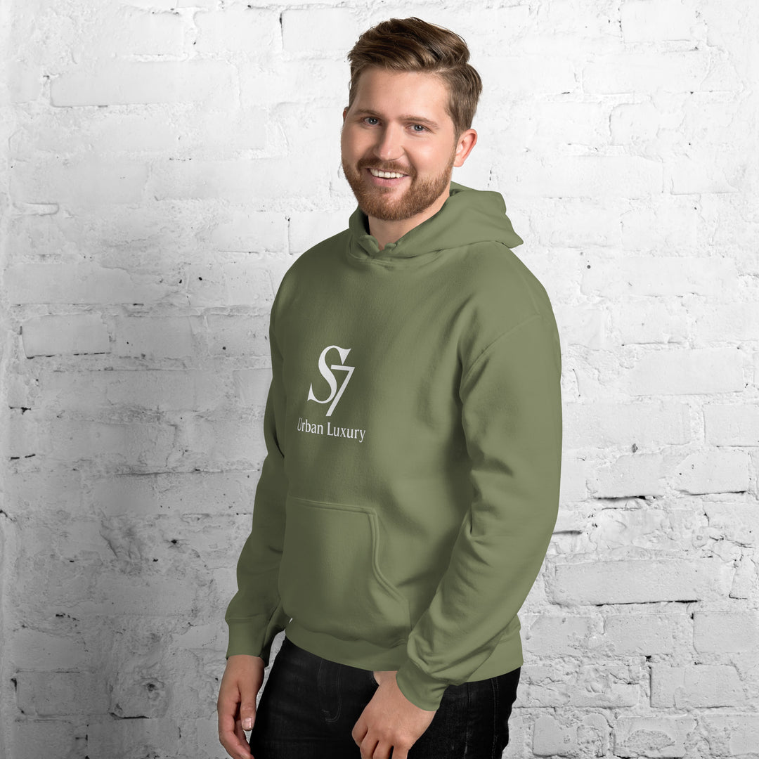 Unisex military green hoodie with S7 logo – model standing